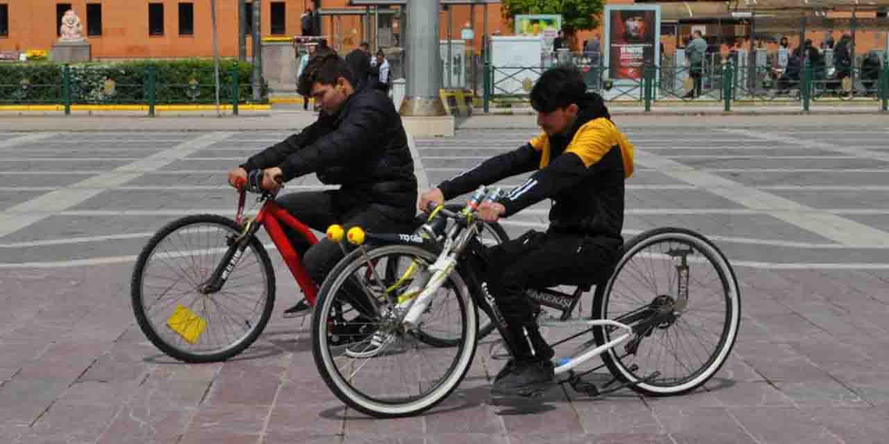 Modifiye ettikleri bisikletleri beğeni topluyor