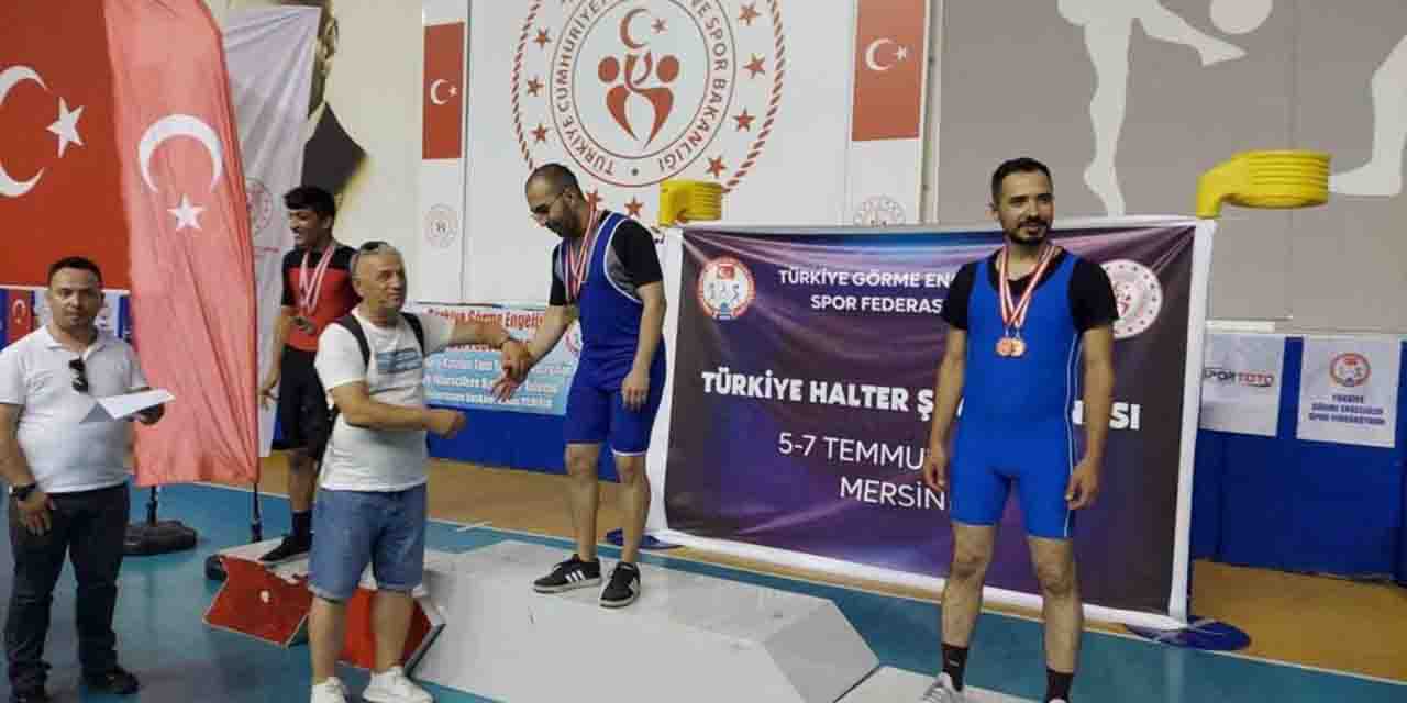 Görme Engelli sporcular Eskişehir'e madalyalarla döndü
