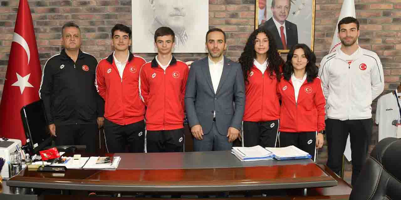 Badminton milli takımından ziyaret