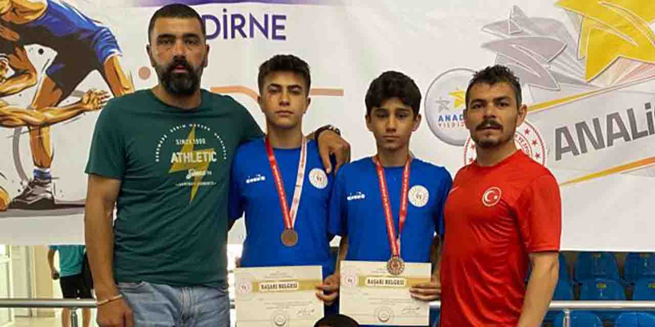 Güreşte Eskişehir’e iki madalya