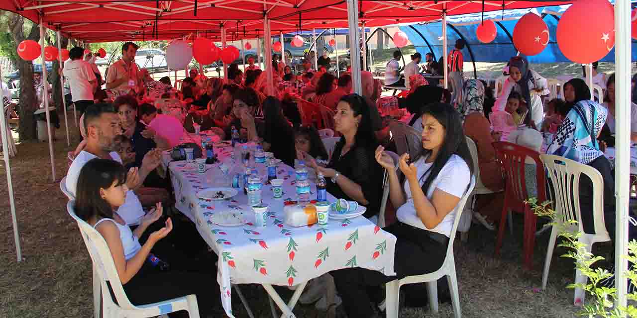 Eskişehir'de yetiştirme yurdu arkadaşları bir araya geldi