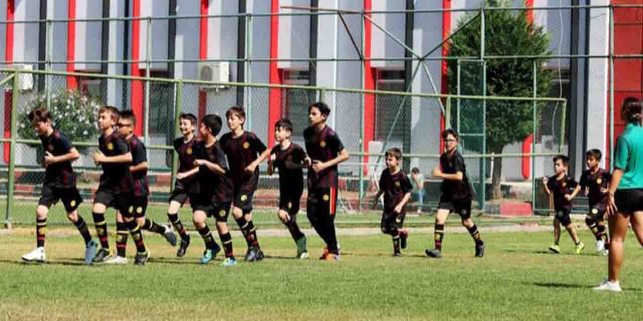 Eskişehirspor Fabrika Futbol Okulu'ndan sıkı çalışma