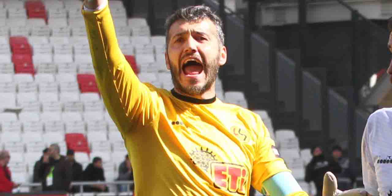 Eskişehirspor'da Kayacan Erdoğan'ın durumu kesinleşti