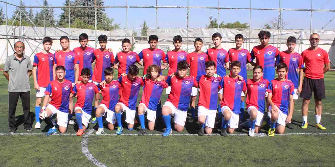 Eskişehir Demirspor'da gençler gümbür gümbür geliyor