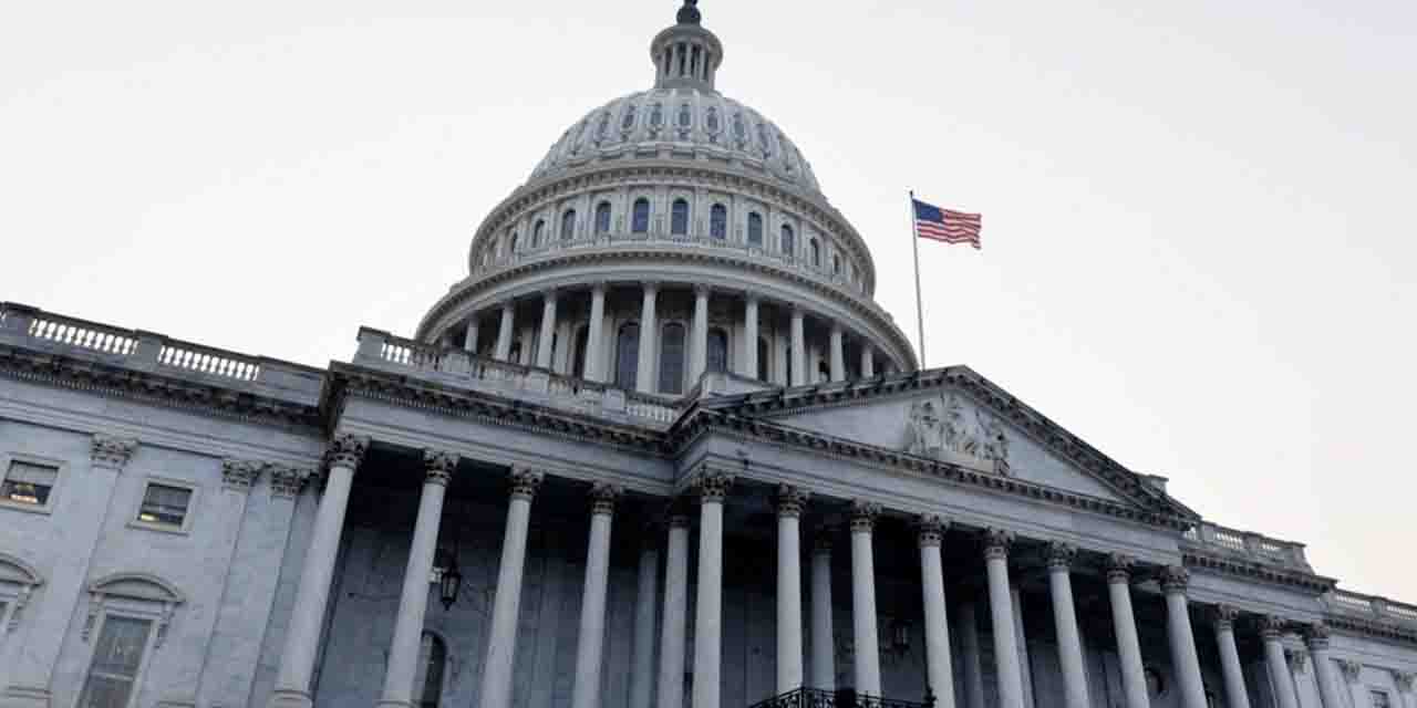 ABD Kongresinde silahlı saldırgan paniği