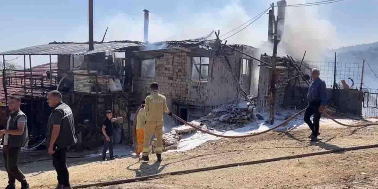 Burdur'da alevler evi teslim aldı