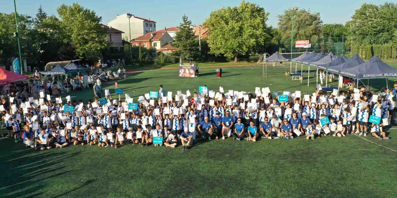 Eskişehir’de yaz spor okullarında görkemli kapanış