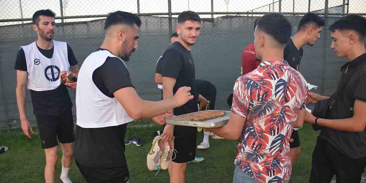 Afjet Afyonspor’dan Anadolu Üniversitesi ekibine jest