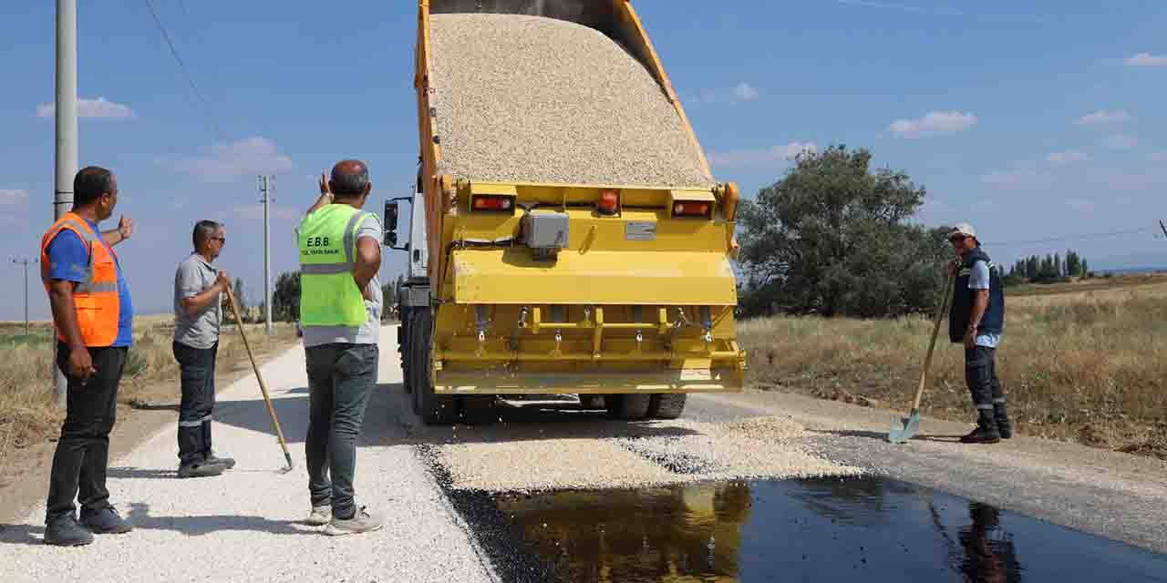 Eskişehir kırsalında yol çalışması