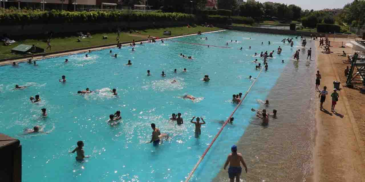 Eskişehir'in plajı bu sıcaklarda halkın imdadına yetişti