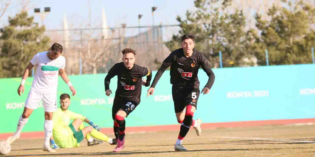 Eskişehirspor'da kalan oyuncu yeni sezon için heyecanlı