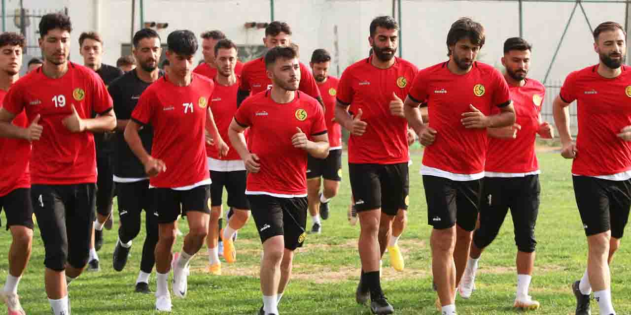 Es-Esli futbolculara nefes almak yok