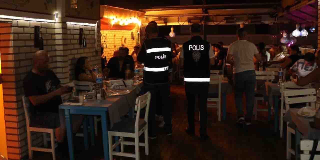 Yüzlerce polis Eskişehir sokaklarında