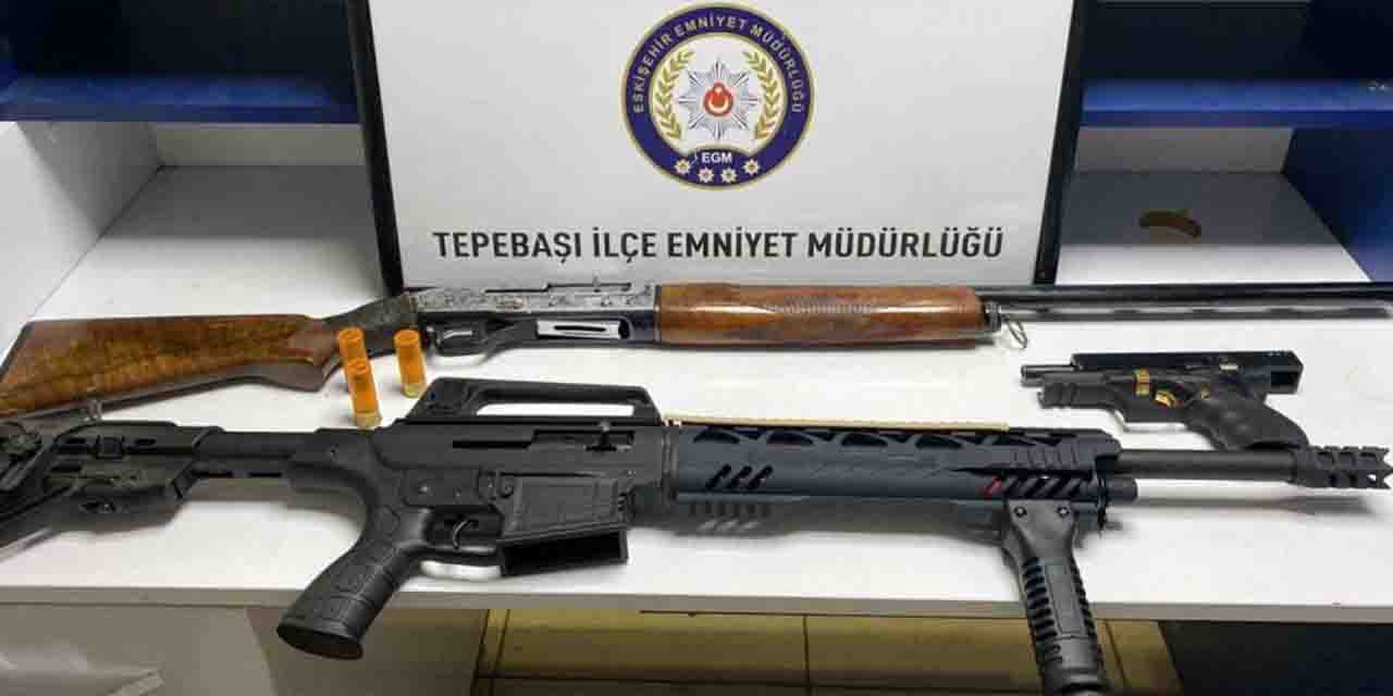 Eskişehir'de iş yerinden cephanelik çıktı