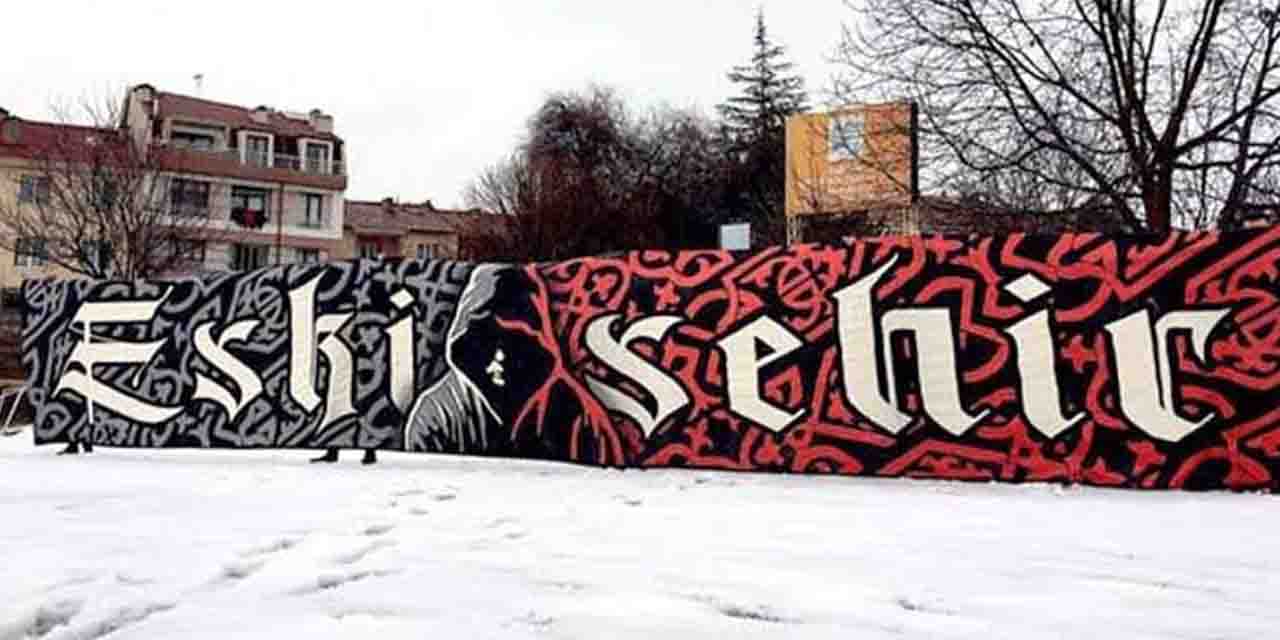 Eskişehirspor tribünlerinin sancağı her yerde olacak