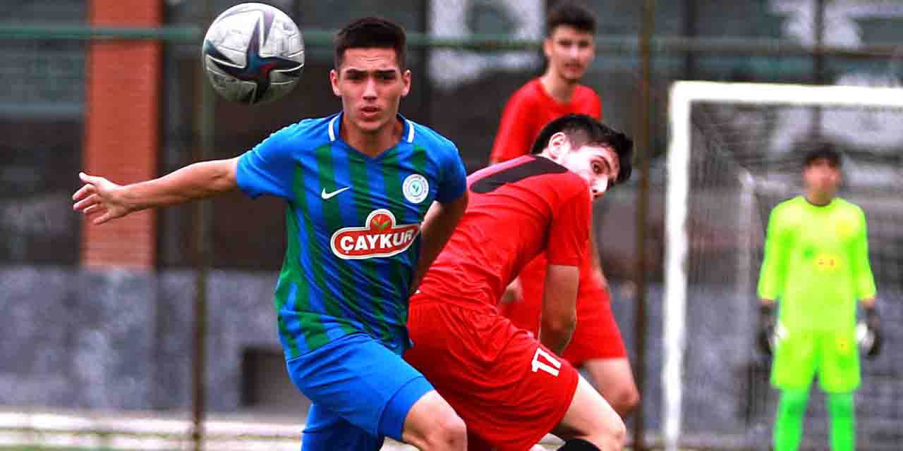 Eskişehirspor Rize'de dağıldı