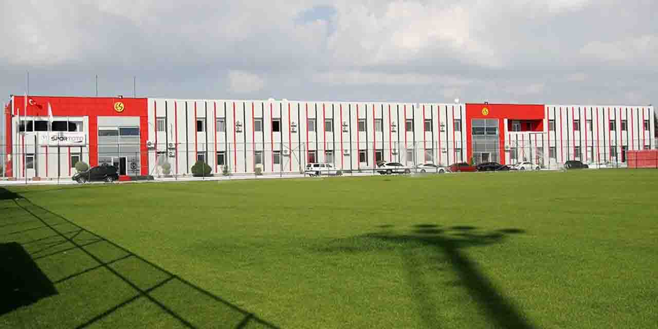 Odunpazarı Belediyesi'nden Eskişehirspor'a jest