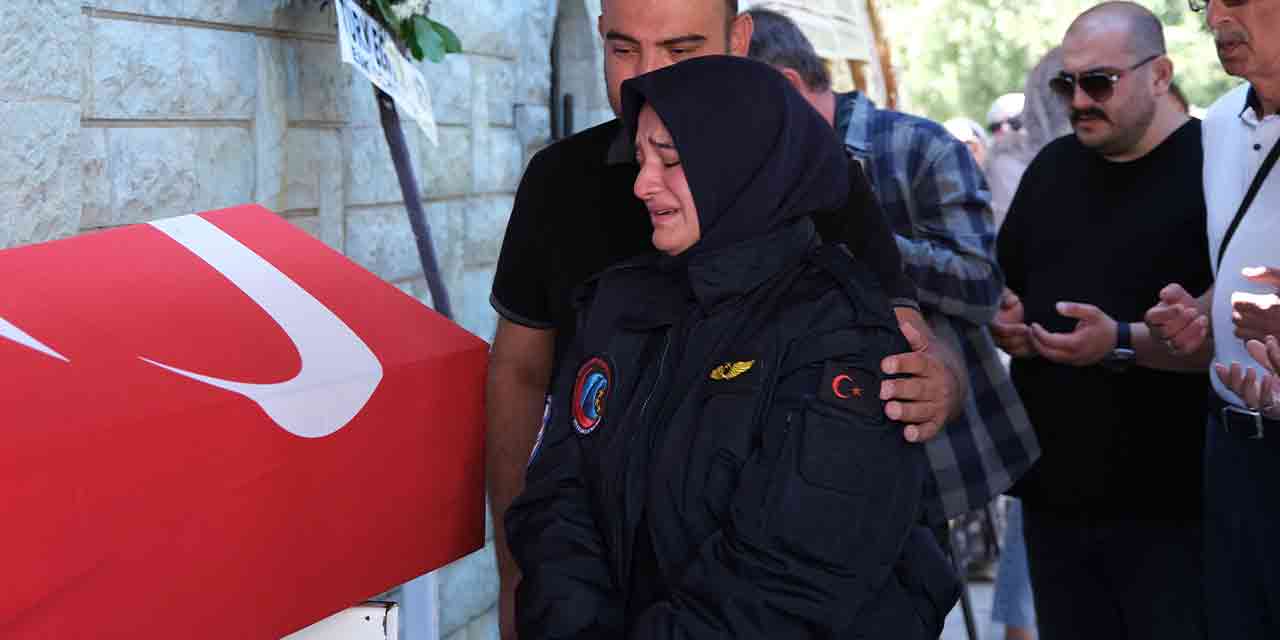 Eskişehirli pilot gözyaşları ile uğurlandı