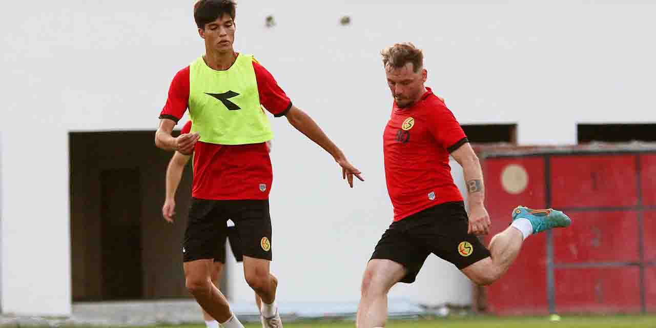 Eskişehirspor'da mesai başladı