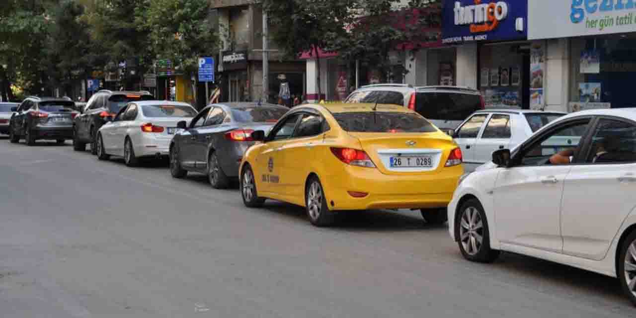 Eskişehir'deki trafik sorunu esnafın işini baltalıyor