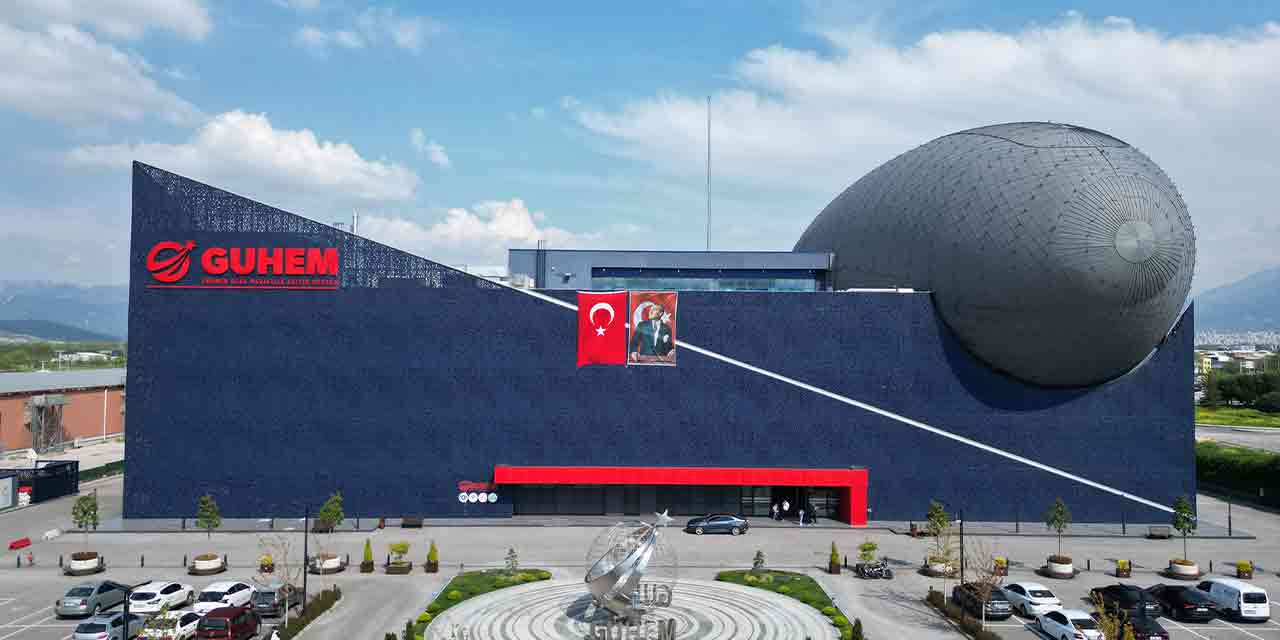 Dünyaca ünlü astronotlar Türkiye'ye geliyor