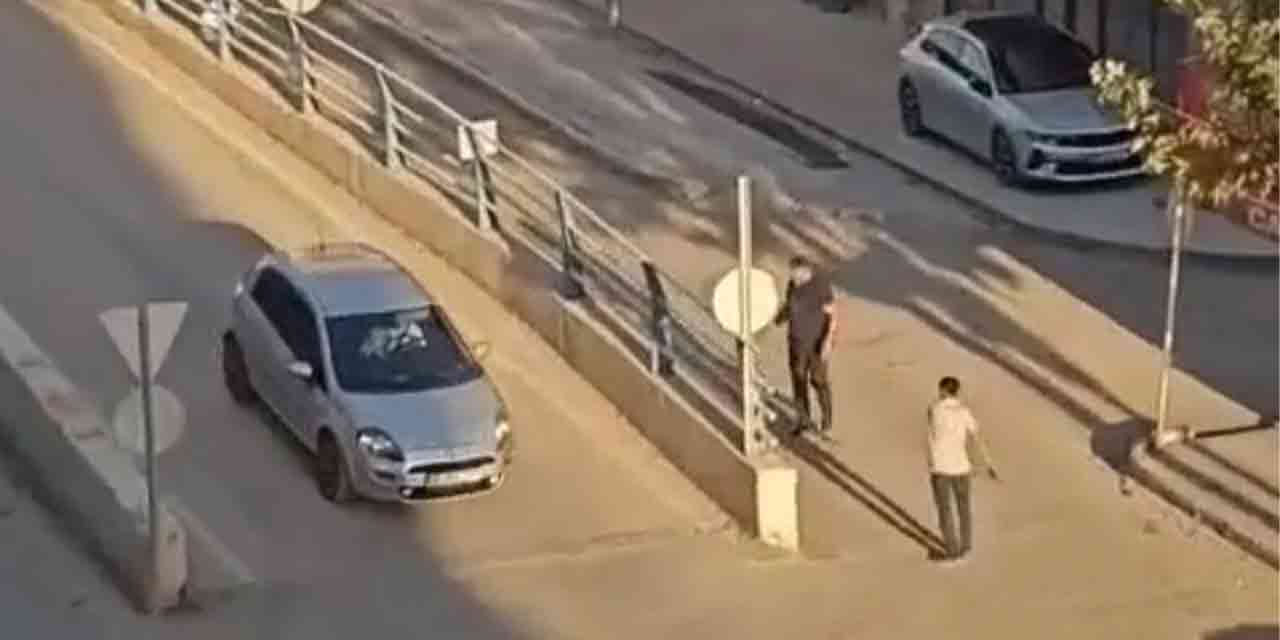 Elazığ'da kan donduran olay! Sokak ortasında silahlı çatışma