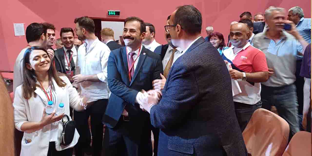 Yeni CHP Eskişehir İl Başkanı Talat Yalaz oldu