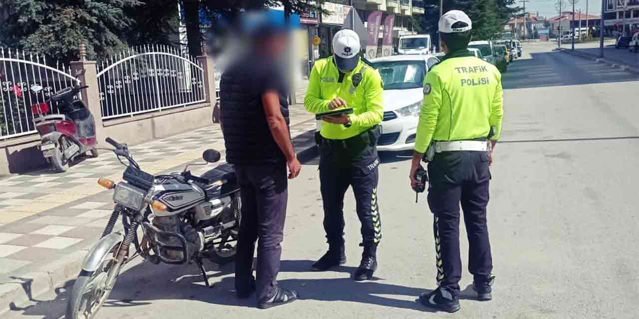 Afyon'da motosikletlilere binlerce liralık ceza