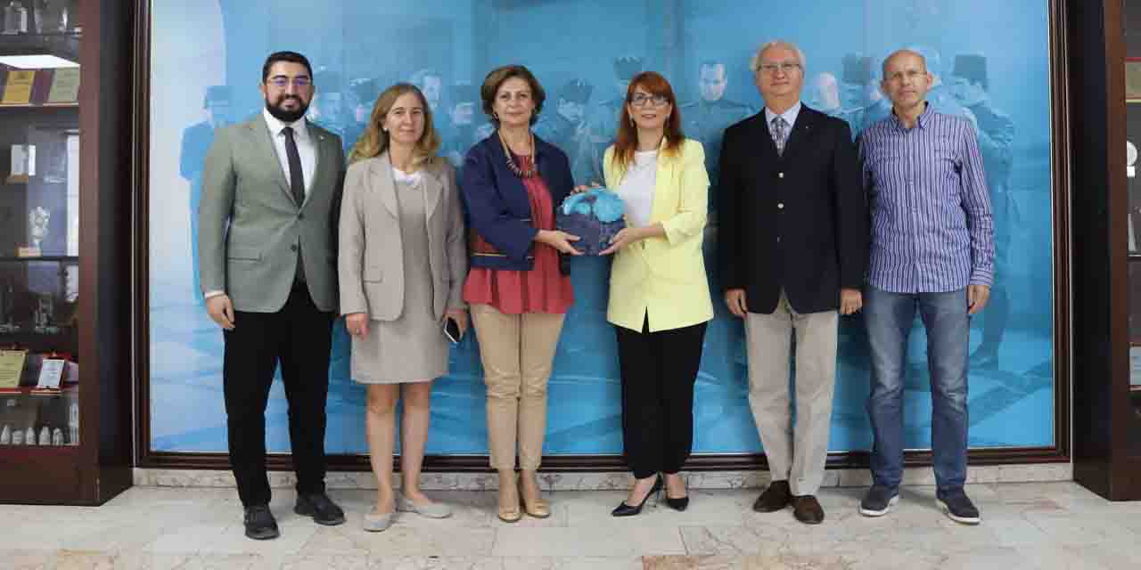 Büyükşehir'de olası iş birlikleri konuşuldu
