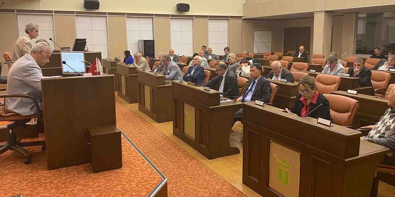 ‘’Tepebaşı bütçesi soru işaretleri oluşturuyor’’