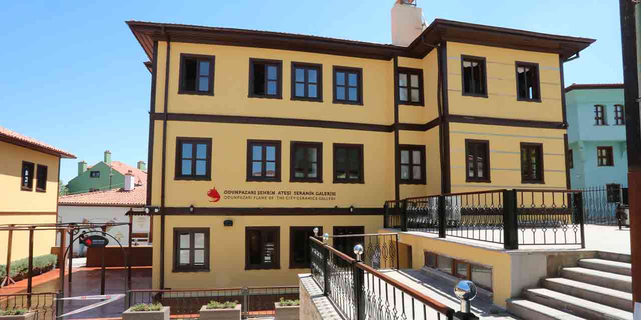 Eskişehir'de 'Şehrin Ateşi Seramik Galerisi' o isimle devam ediyor