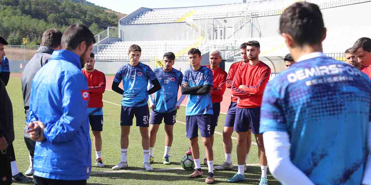 Demirspor 40 yıl sonra Es-Es'in karşısına çıkmaya hazırlanıyor