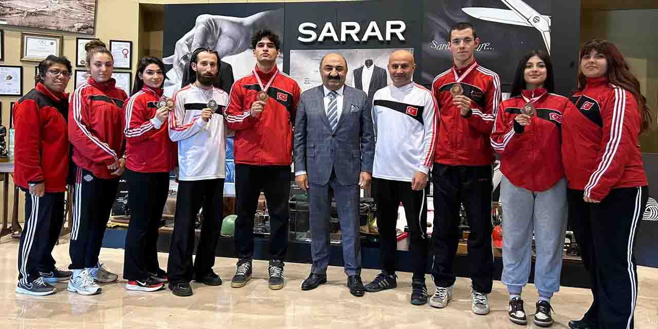 Sarar Spor sporcularının madalya sevinci