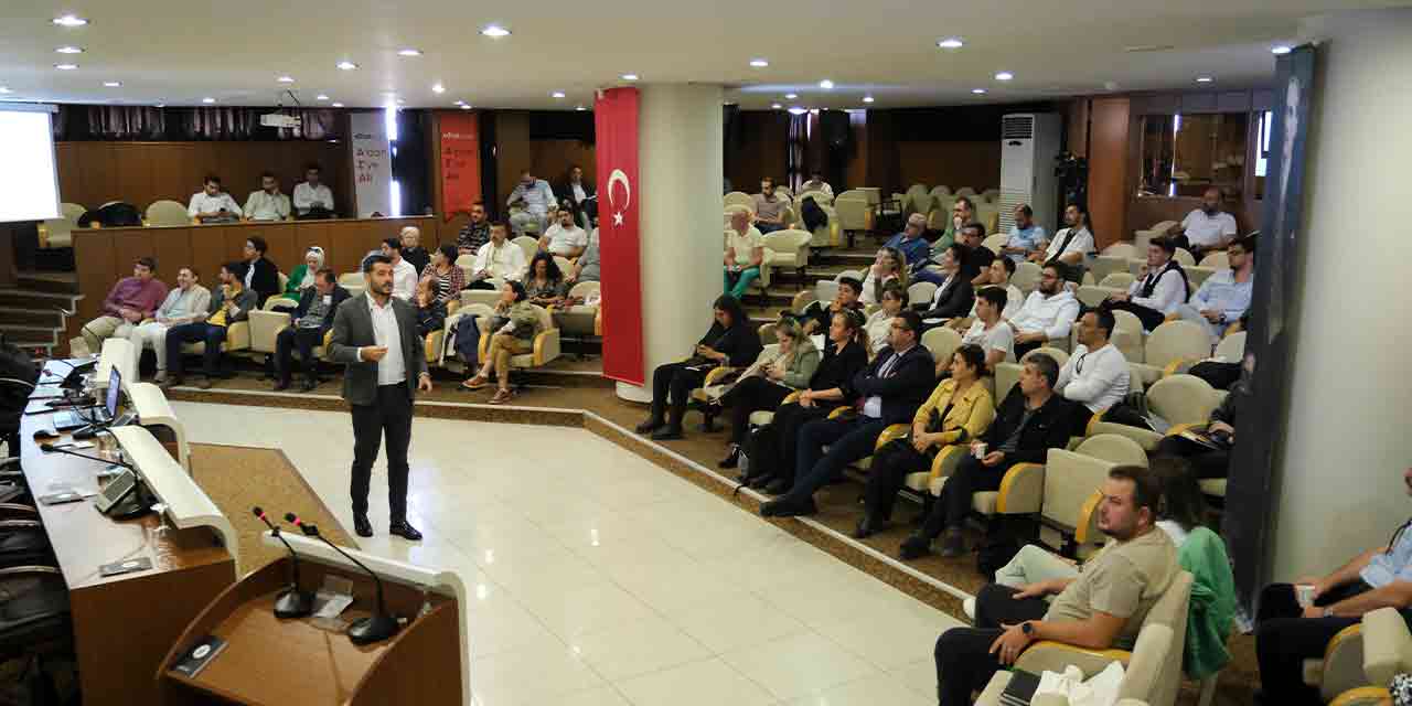 Eskişehir'de o konferansta e-ticaret ele alındı