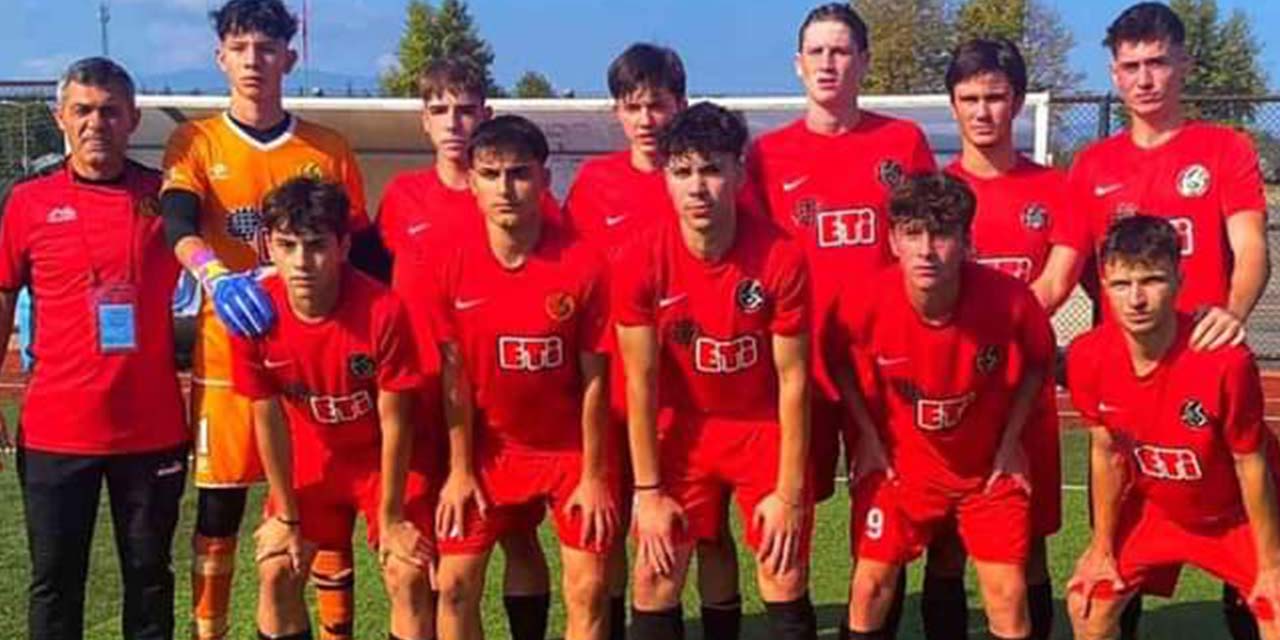 Eskişehirspor U17 takımı yine üzüldü