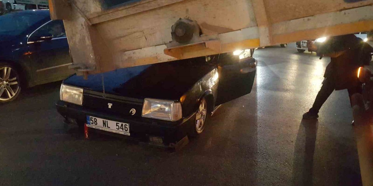 Otomobil sürücüsü ağır yaralandı