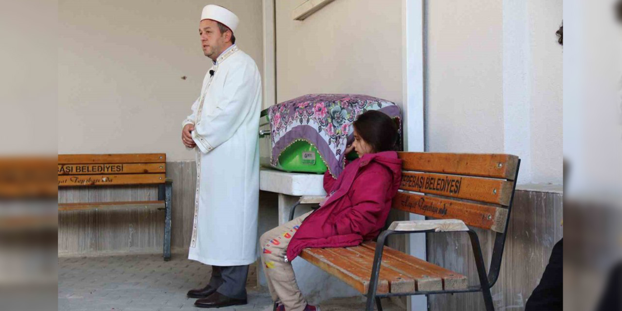 Eskişehir'de öldürülen 6 yaşındaki Elif'in akrabaları hakim karşısında