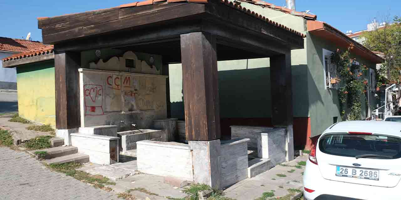 Eskişehir'de vandalların hedefi bu kez o çeşme oldu!