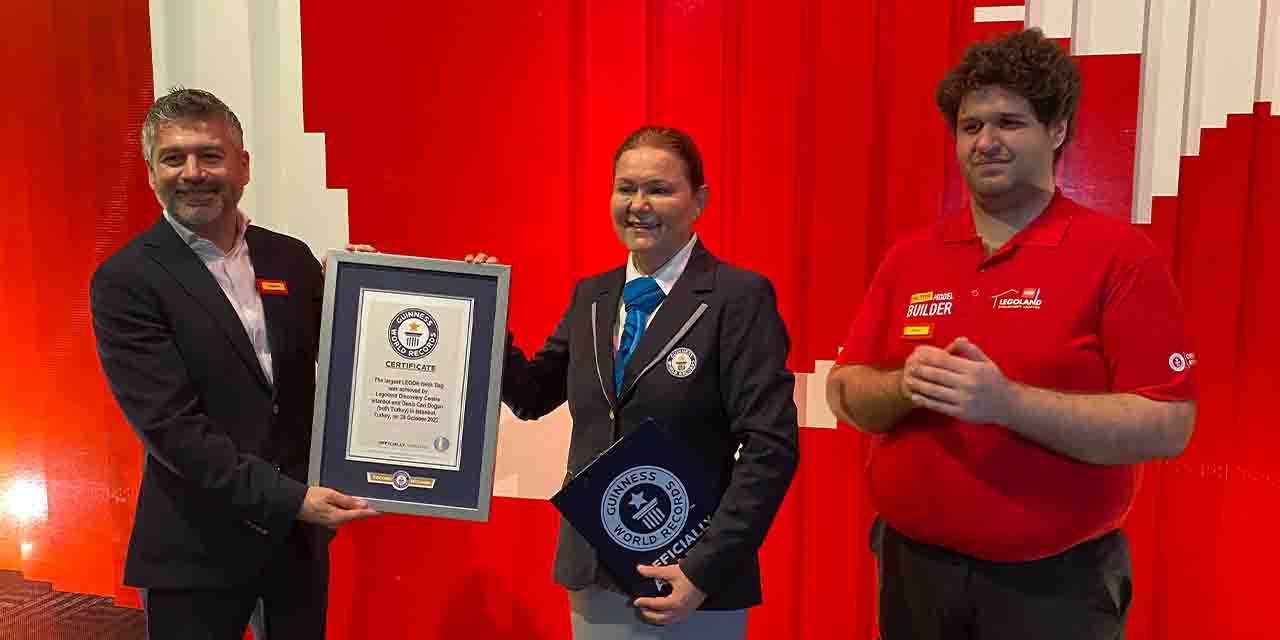 Türk bayrağı Guinness Rekorlar Kitabı'nda: Tam 350 bin parça