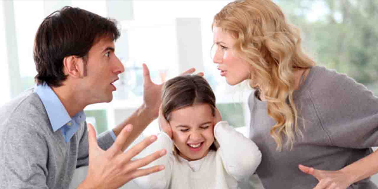 Aile ile iletişimi engelleyen eşlere kötü haber