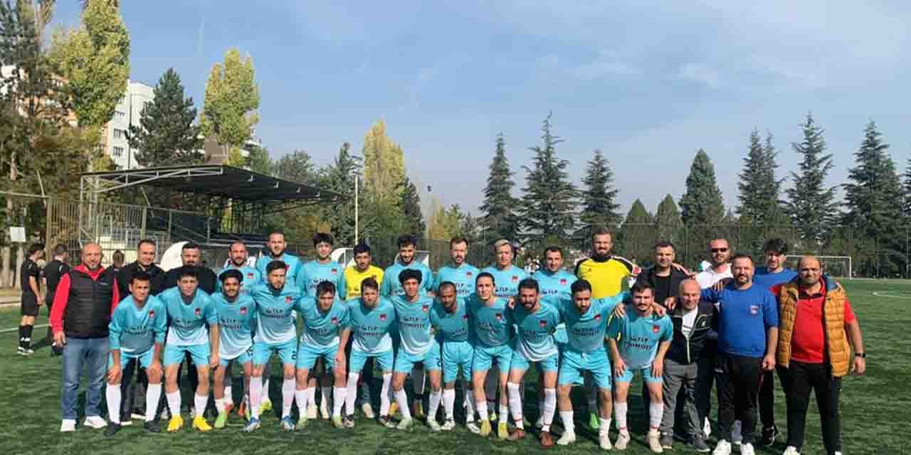 Üniversite Evlerispor ve Tepebaşı Kolej zirvede