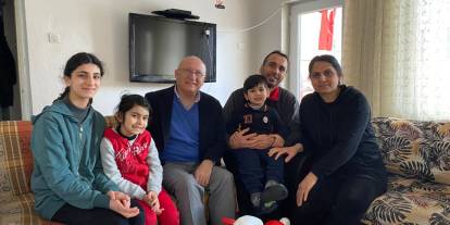 Çakırözer'den Eskişehir’e yerleşen depremzedelere ziyaret