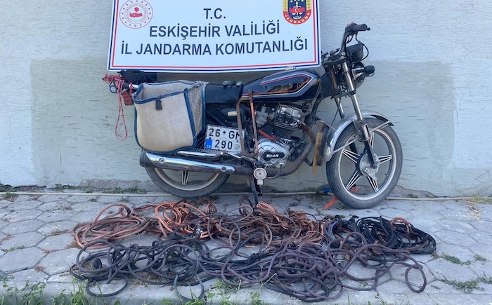 eskisehirde-suc-makineleri-yakayi-ele-verdi.jpg