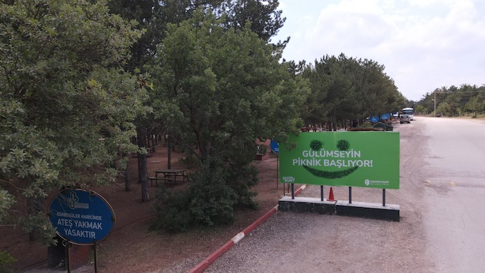 eskisehirde-koca-piknik-alanini-yerle-bir-ettiler-001.jpeg