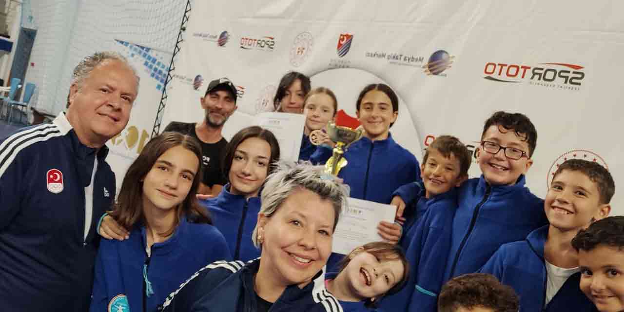 eskisehirli-gencler-goz-doldurdu.jpg