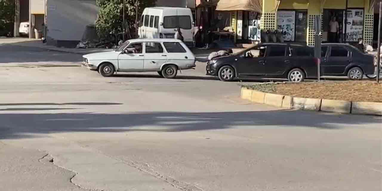 adanada-pes-dedirten-goruntuler-halat-bulamayinca-cocugu.jpg