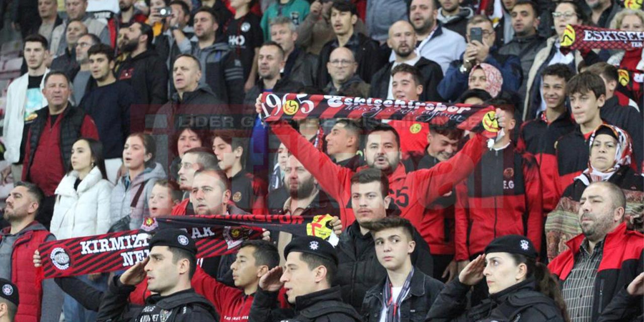 eskisehirspor-taraftarindan-tam-destek-003.jpg
