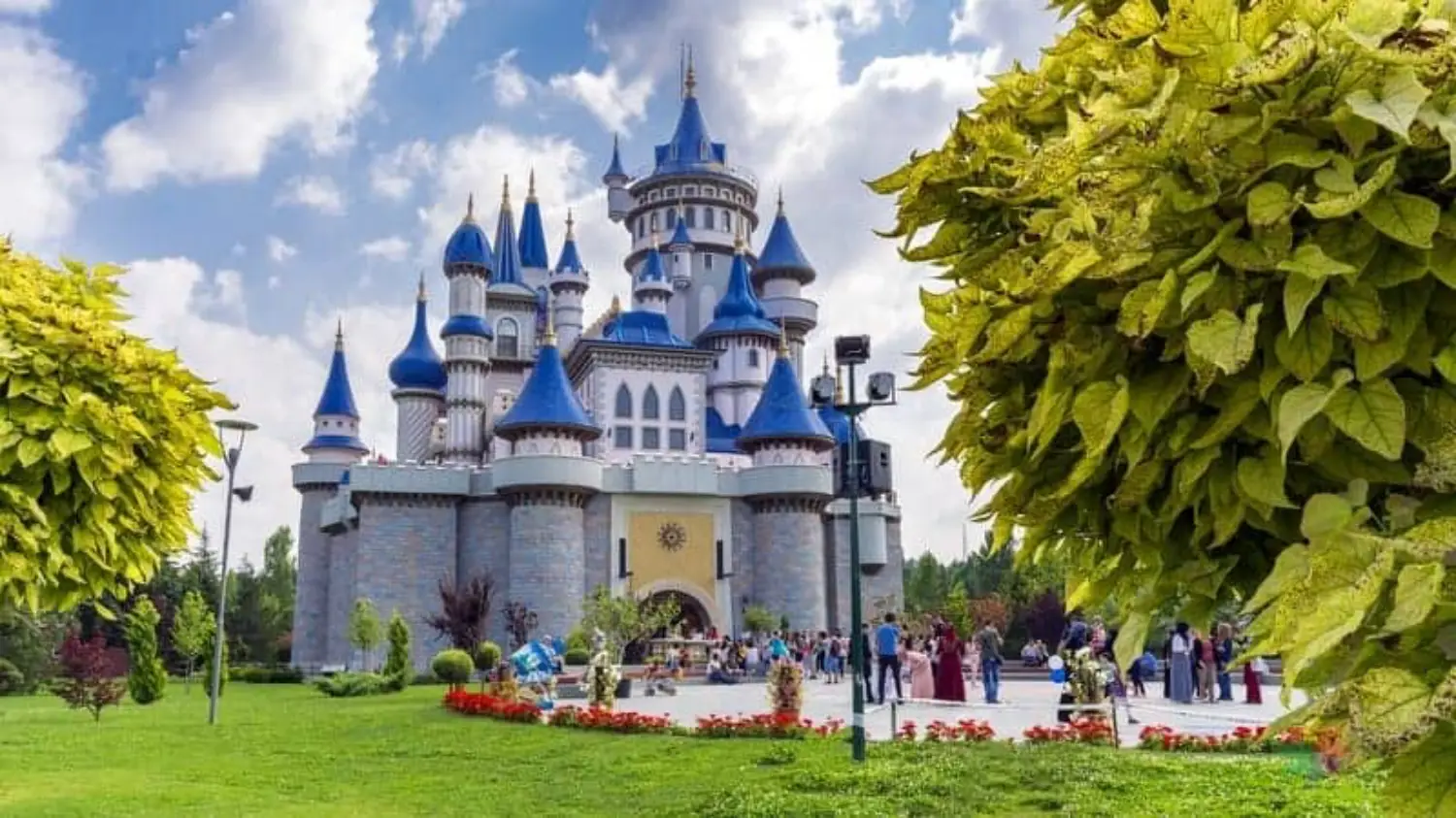 sazova-bilim-sanat-ve-kultur-parki.webp
